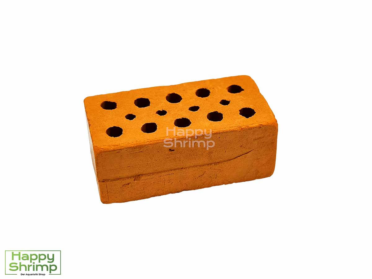 Mini Ziegel eignen sich optimal für dein Garnelen Aquarium. Aber auch für Aquarien mit Welsen oder Krebsen sind diese kleinen Dekoration Steine aus natürlichem Ton geeignet.