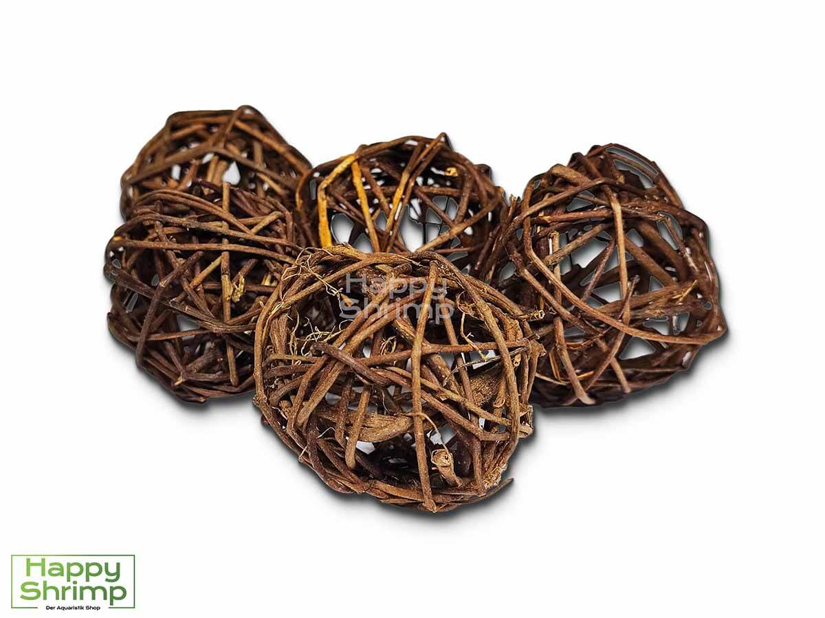 Bei den Branch Sheltern handelt es sich um naturbelassene, zur Kugel geflochtene Weidenästchen. Perfekt für Zwerggarnelen geeignet.