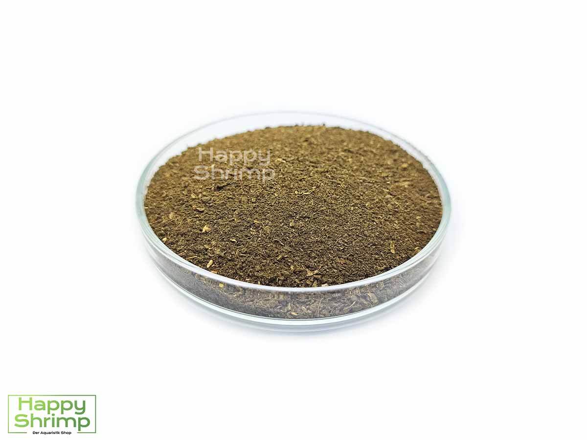 Walnussblätter Pulver kann optimal als Staubfutter für Garnelen in deinem Aquarium verwendet werden. Auch für Shrimp Lollies geeignet.
