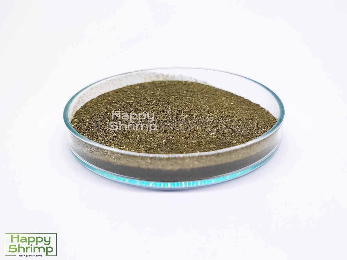 Spitzwegerichpulver Unser Spitzwegerichpulver eignet sich perfekt als Staubfutter für deine Garnelen.