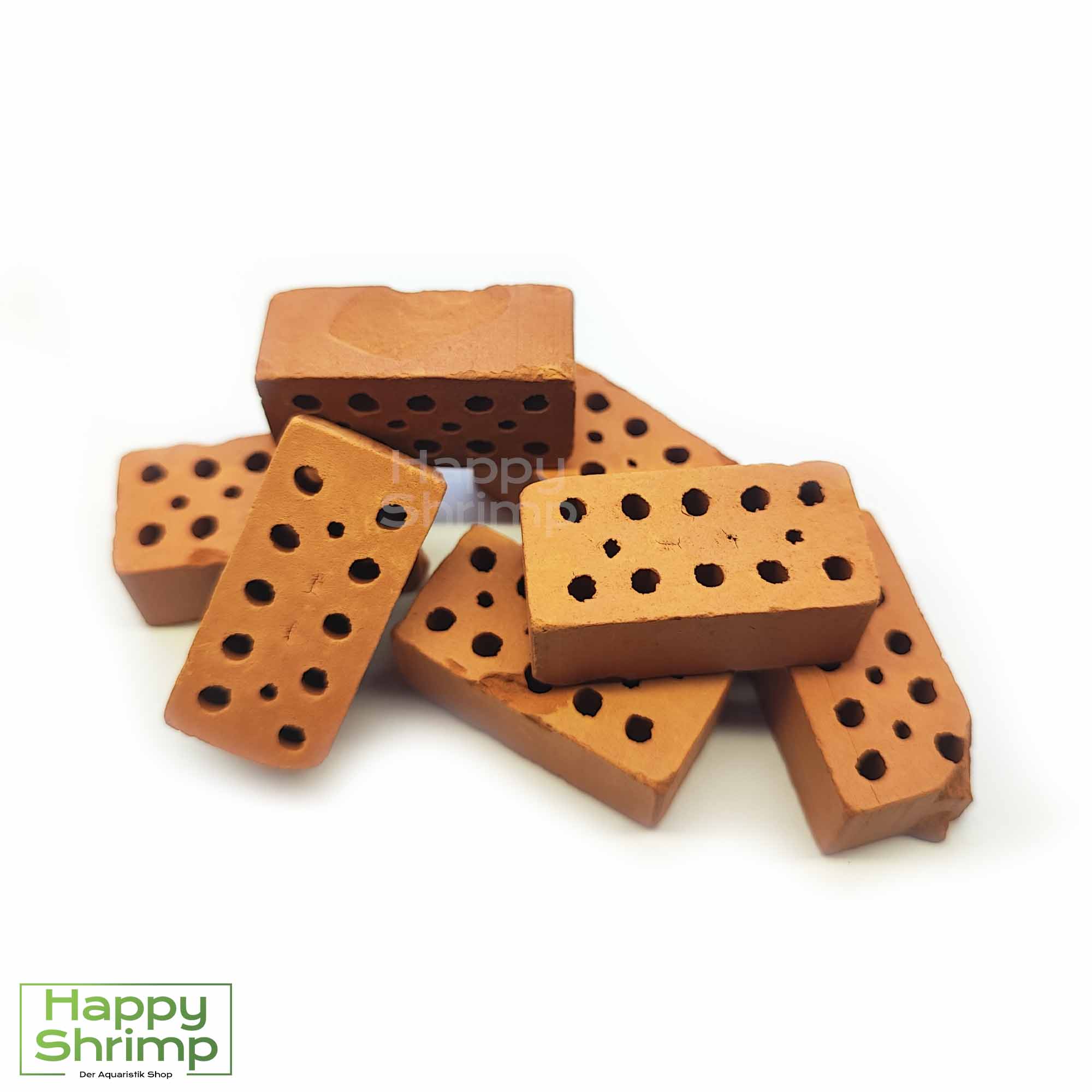 Mini Ziegel eignen sich optimal für dein Garnelen Aquarium. Aber auch für Aquarien mit Welsen oder Krebsen sind diese kleinen Dekoration Steine aus natürlichem Ton geeignet.